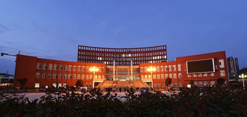 銅仁幼兒師范高等?？茖W(xué)校校園夜景