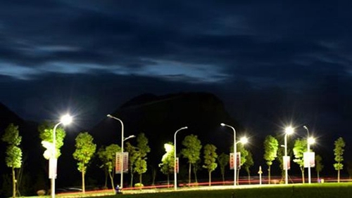 貴州工業(yè)職業(yè)技術學院校園夜景