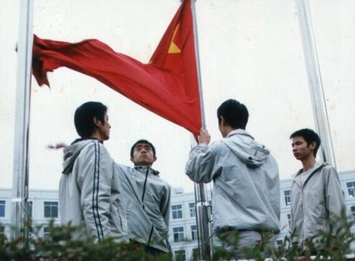 成都金牛中學(xué)升旗儀式