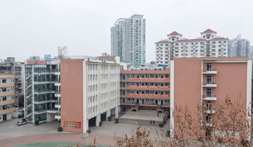 四川省綿陽一中校園全景