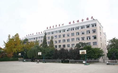 綿陽普明中學(xué)籃球場