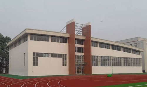 四川省江油市太白中學(xué)操場(chǎng)