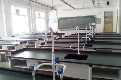西南交通大學(xué)附屬中學(xué)化學(xué)實驗室