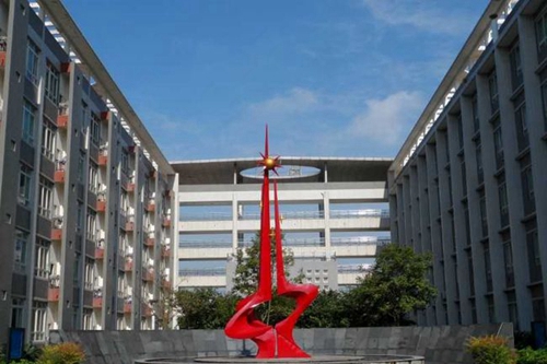 四川省德陽(yáng)市第三中學(xué)校園一角2