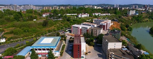綿陽(yáng)科學(xué)城一中校園環(huán)境