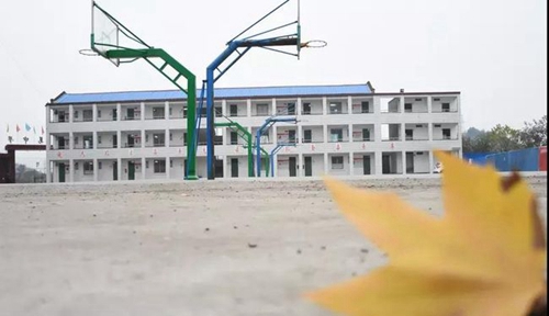 簡陽市養(yǎng)馬中學(xué)籃球場