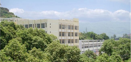 廣元市實(shí)驗(yàn)中學(xué)(廣元市田家炳實(shí)驗(yàn)中學(xué))校園環(huán)境1