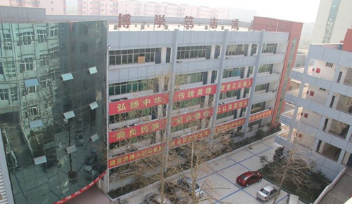 四川省廣元市寶輪中學(xué)勵(lì)志樓