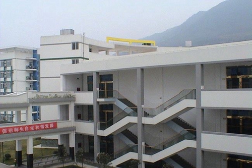 四川省廣元外國(guó)語學(xué)校教學(xué)樓
