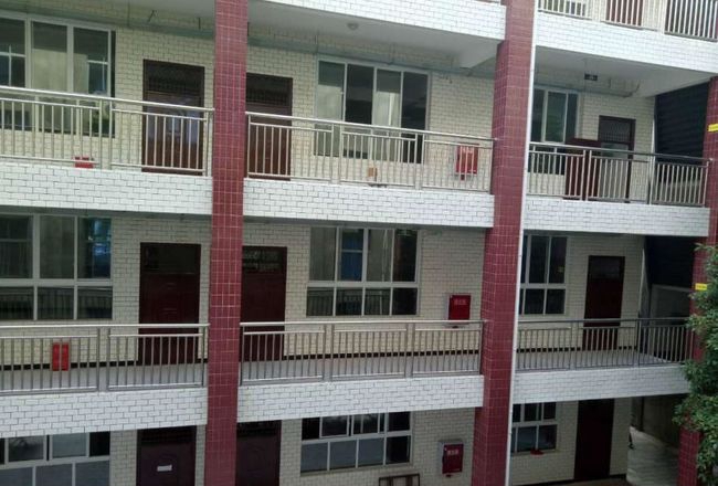 四川省蒼溪實(shí)驗(yàn)中學(xué)校實(shí)驗(yàn)綜合樓