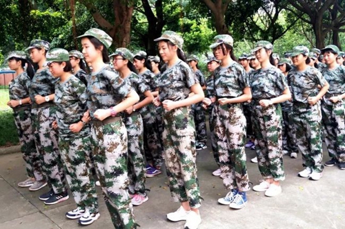 成都七中嘉祥外國語學校（成華校區(qū)）軍訓魅影