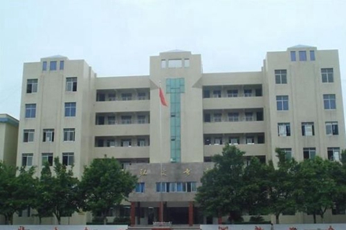 蓬溪縣蓬南中學校園環(huán)境