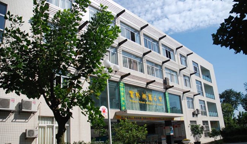 成都棠湖外國語學(xué)校小學(xué)部行政樓