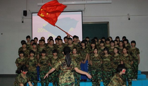 成都石室白馬中學(xué)合唱比賽