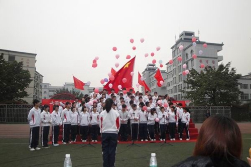 大英育才中學校園活動