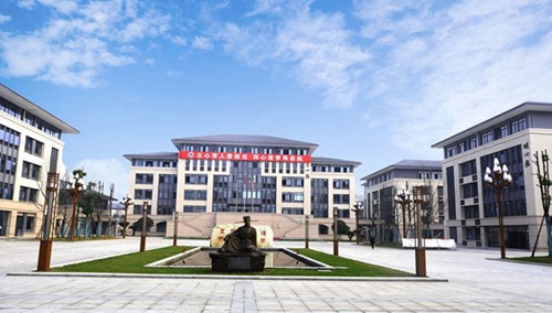 四川省蒲江縣蒲江中學立心廣場