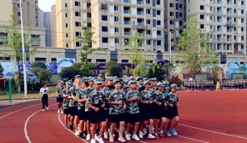 遂寧綠然國(guó)際學(xué)校軍訓(xùn)