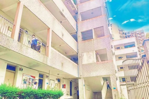 四川省彭州市第一中學(xué)公寓樓