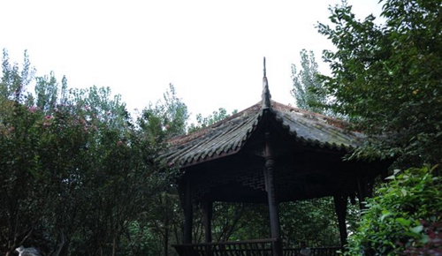 四川省溫江中學(xué)校園涼亭