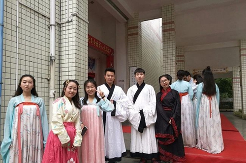 大邑縣實驗中學(xué)成人禮