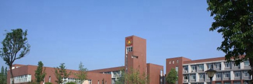 新津縣華潤(rùn)高級(jí)中學(xué)校園風(fēng)貌