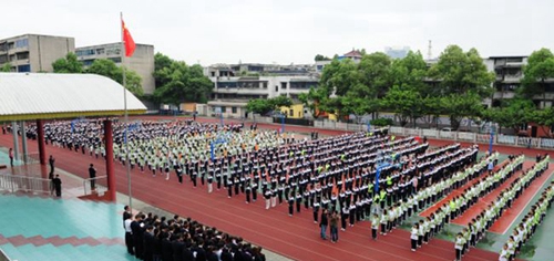 成都市新都區(qū)升庵中學師生每日誦讀