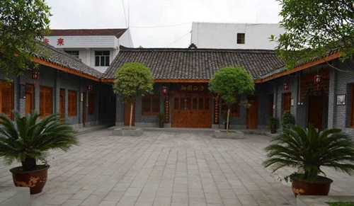 閬中市柏埡中學(xué)休閑區(qū)