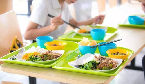 龍泉驛區(qū)新格林藝術高級中學學校餐食
