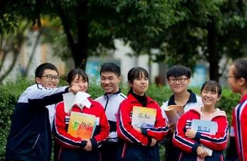 郫都區(qū)第四中學學子風采