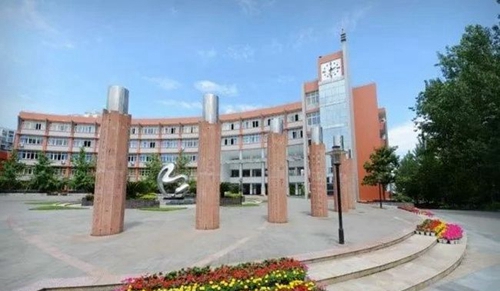 四川師范大學(xué)附屬中學(xué)校園建筑2