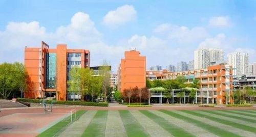 四川師范大學(xué)附屬中學(xué)足球場