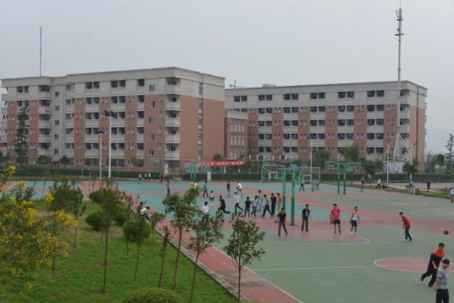 2019年成都航空旅游職業(yè)學(xué)校招生辦聯(lián)系電話