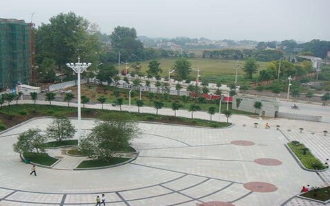 廣西輕工技師學(xué)院