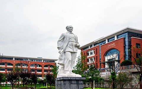 黑龍江農(nóng)業(yè)職業(yè)技術(shù)學(xué)院單招有高鐵乘務(wù)專業(yè)嗎