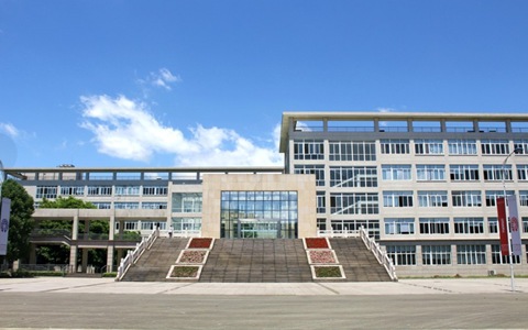 四川省新津縣職業(yè)高級(jí)中學(xué)開設(shè)專業(yè)