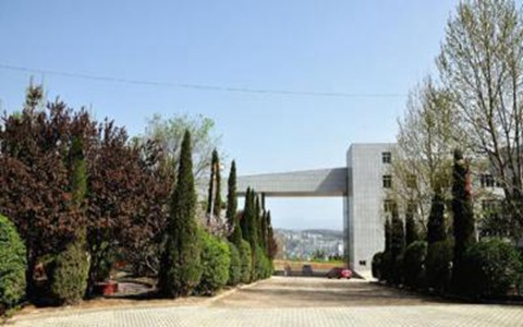 樂山市醫(yī)藥科技學校專業(yè)學費要多少錢