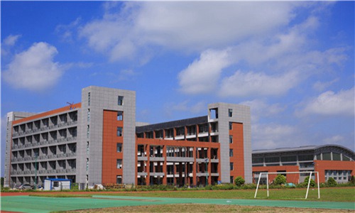 北京東城區(qū)職業(yè)教育中心學校2022年是如何收費的?-怎么樣