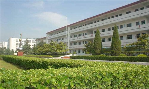 貴州科技工程職業(yè)學(xué)院汽車維修與運(yùn)營(yíng)工程介紹