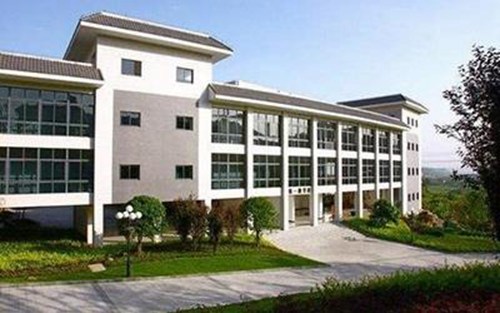 南寧市衛(wèi)生學(xué)校2023年招生要求是什么?招多少人