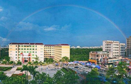 黃石俊賢高級(jí)技工學(xué)校2025年招生條件是什么